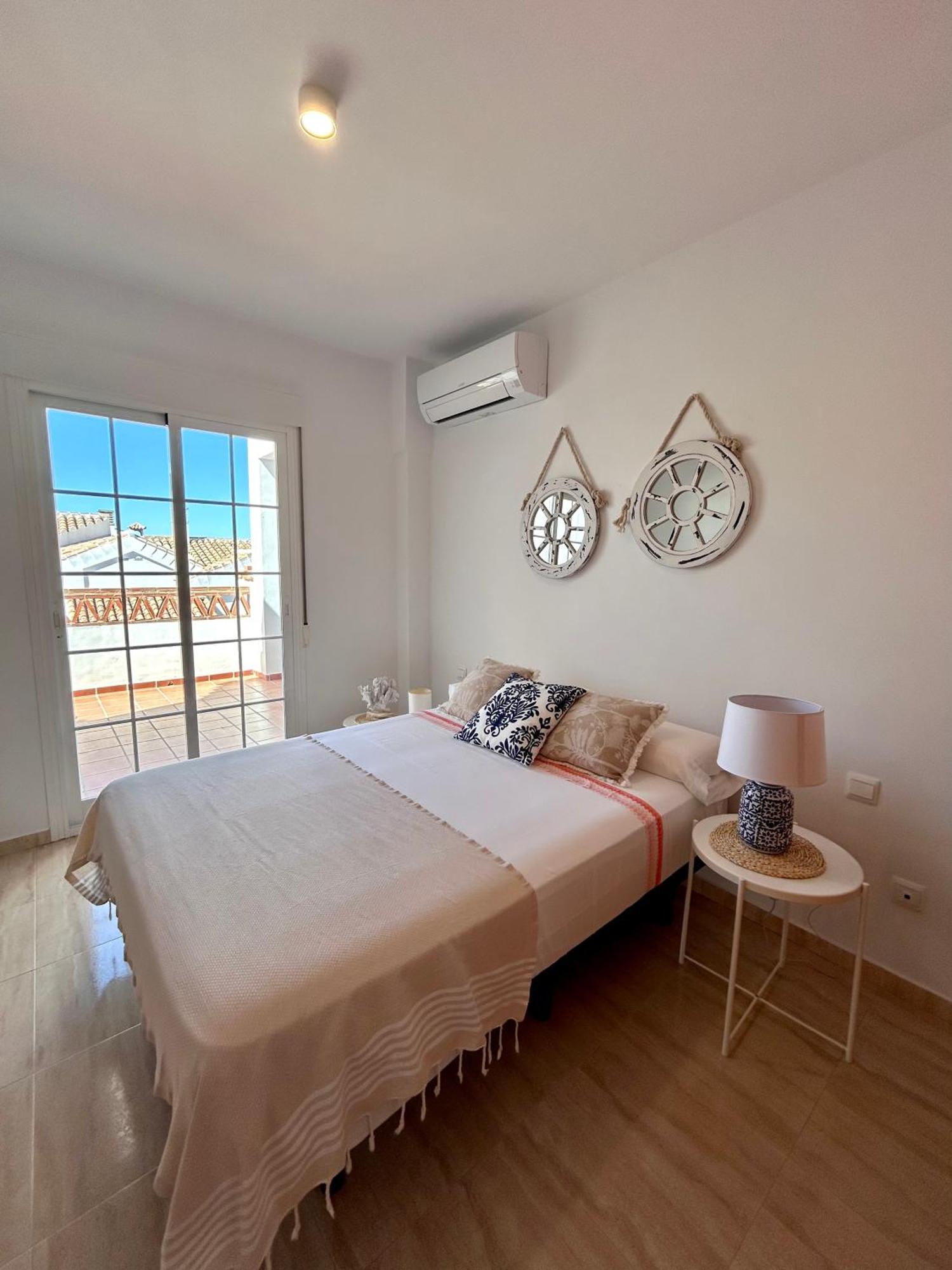 Apartamentos Pacifico Nerja Exterior foto
